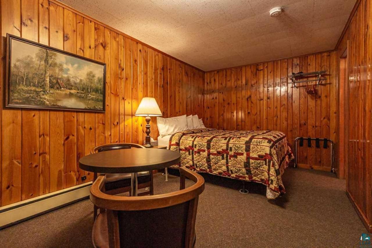 Motel Ely Ngoại thất bức ảnh