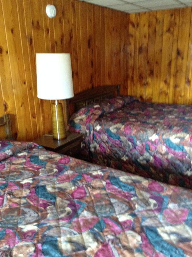 Motel Ely Ngoại thất bức ảnh